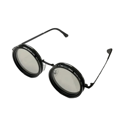 Black Lens
